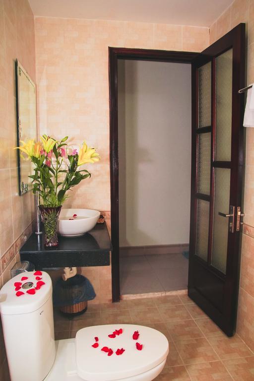 Vivyanne Hotel Da Nang Exterior photo