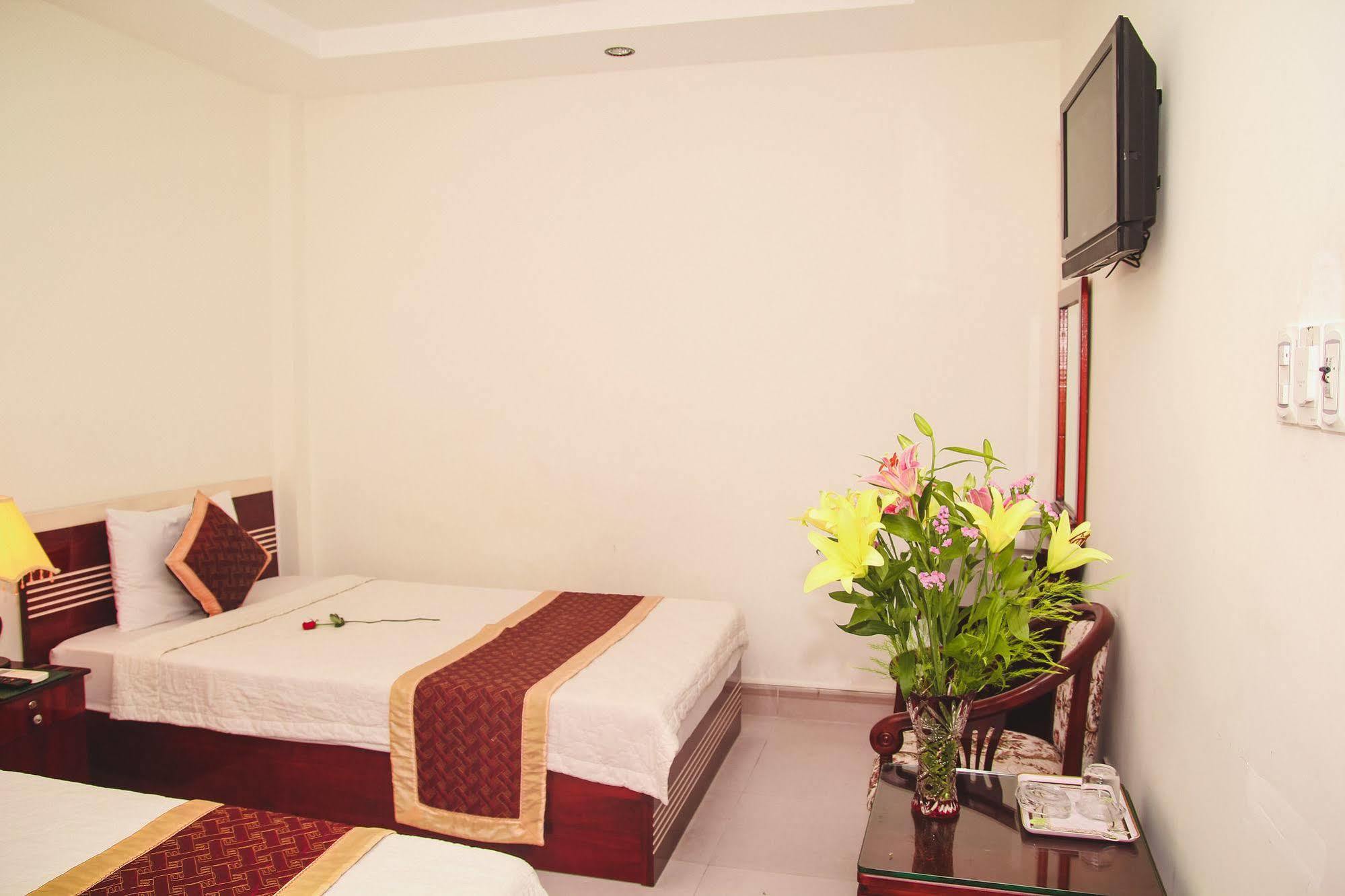 Vivyanne Hotel Da Nang Exterior photo