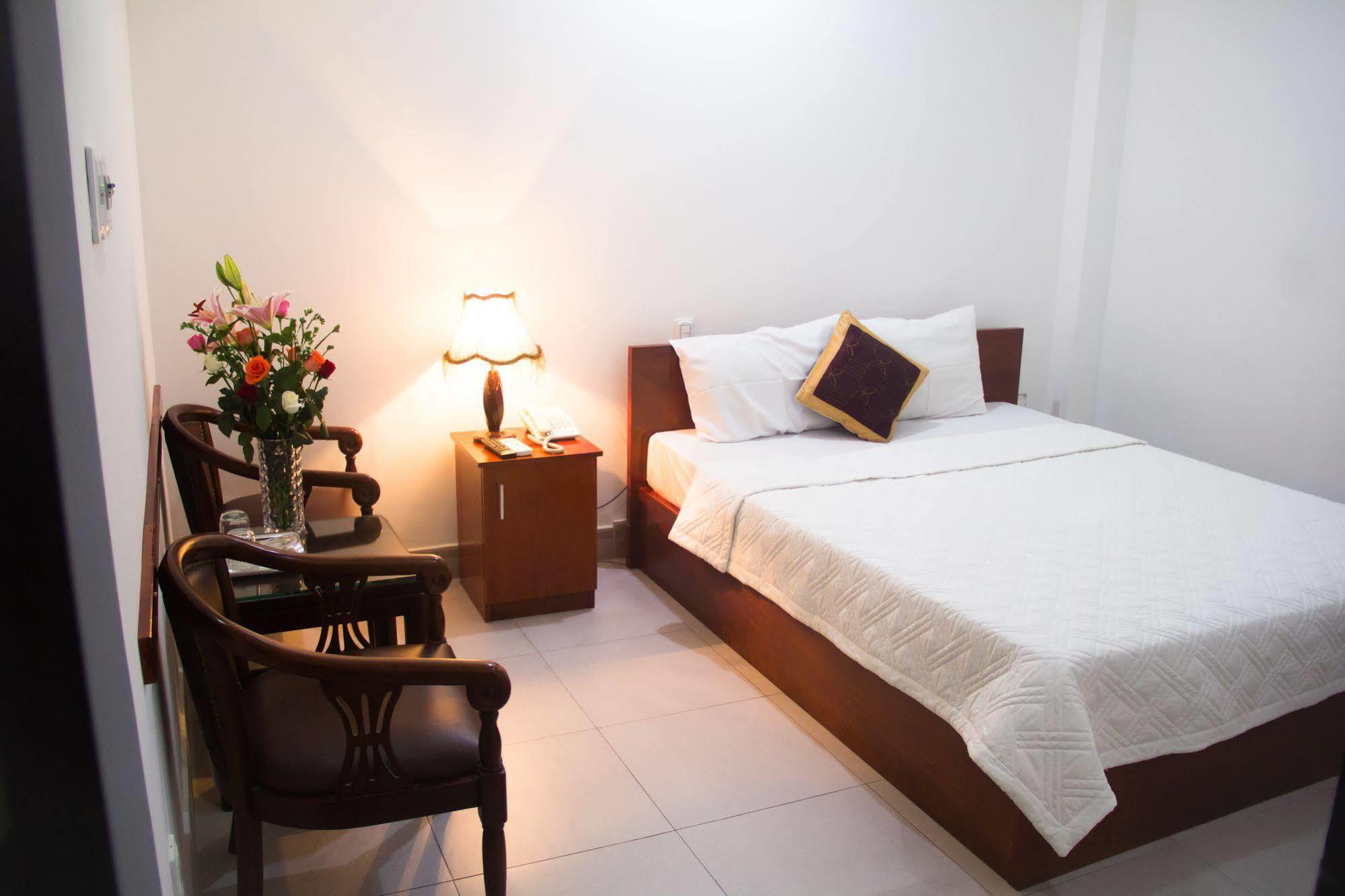 Vivyanne Hotel Da Nang Exterior photo